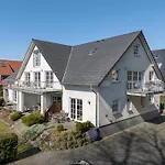CBlue Ferienhaus am Yachthafen - Duene